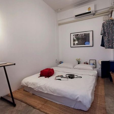Apartment45 Hostel Бангкок Екстер'єр фото