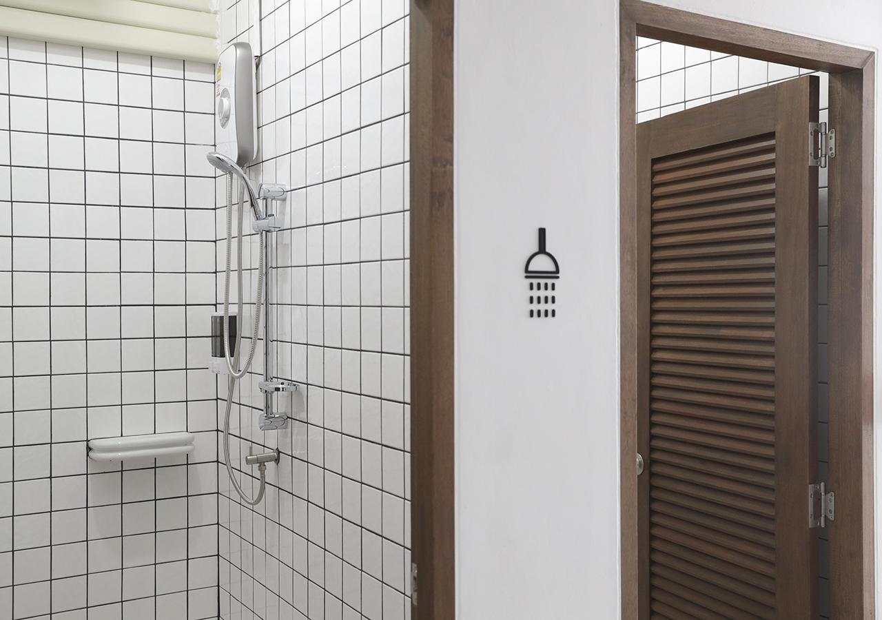 Apartment45 Hostel Бангкок Екстер'єр фото