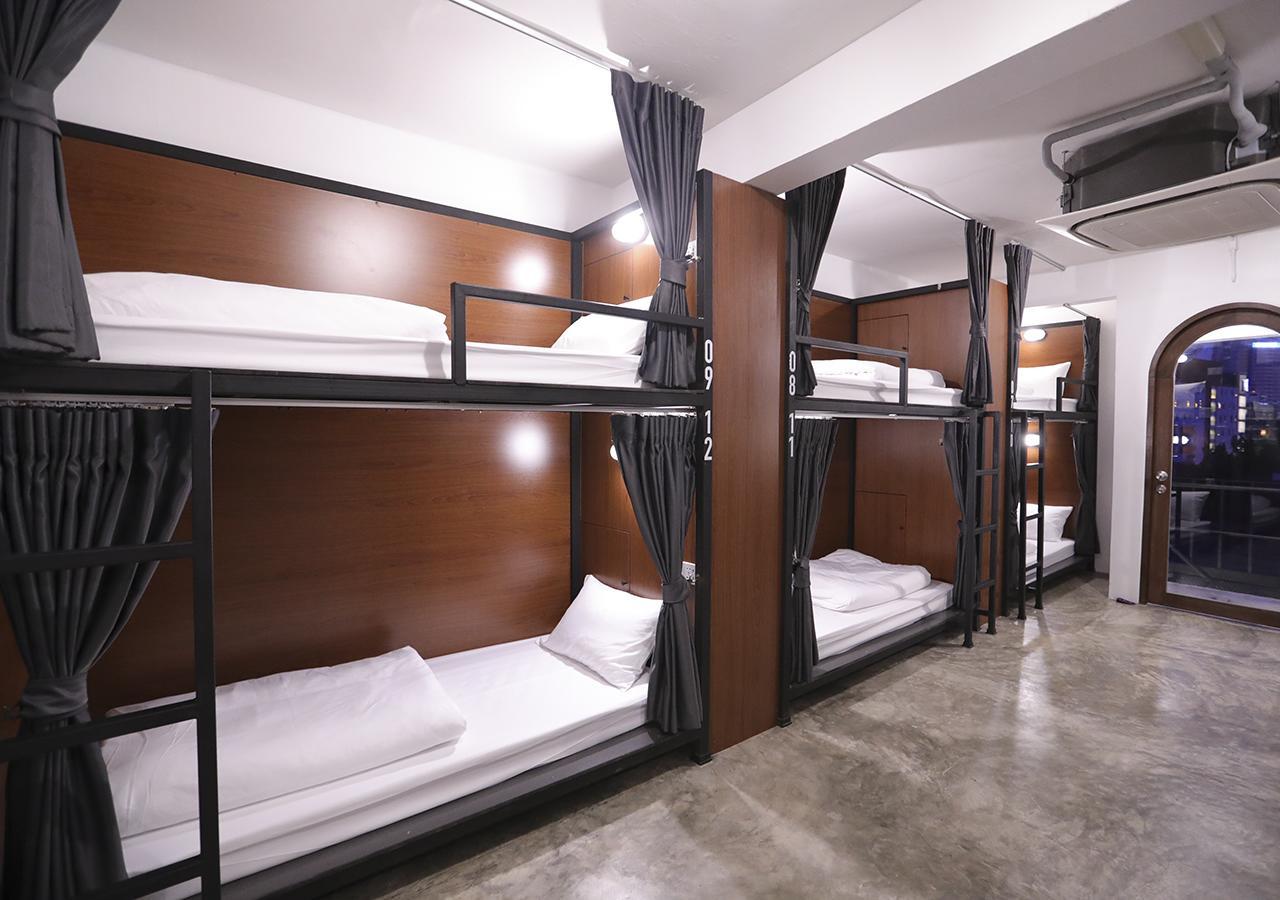 Apartment45 Hostel Бангкок Екстер'єр фото