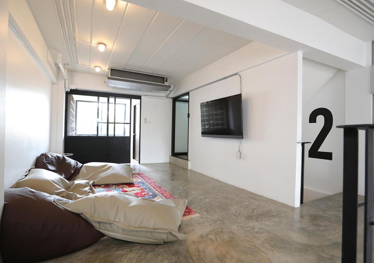 Apartment45 Hostel Бангкок Екстер'єр фото