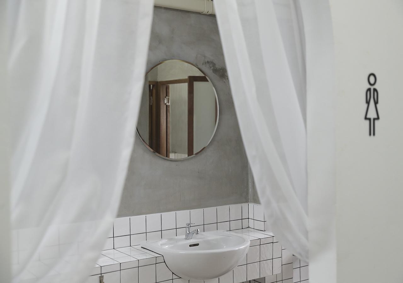 Apartment45 Hostel Бангкок Екстер'єр фото