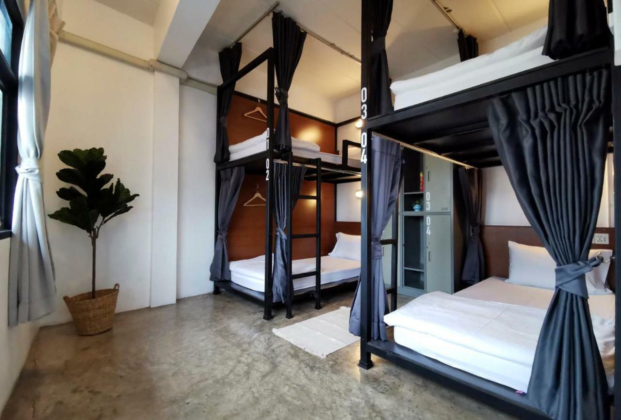 Apartment45 Hostel Бангкок Екстер'єр фото